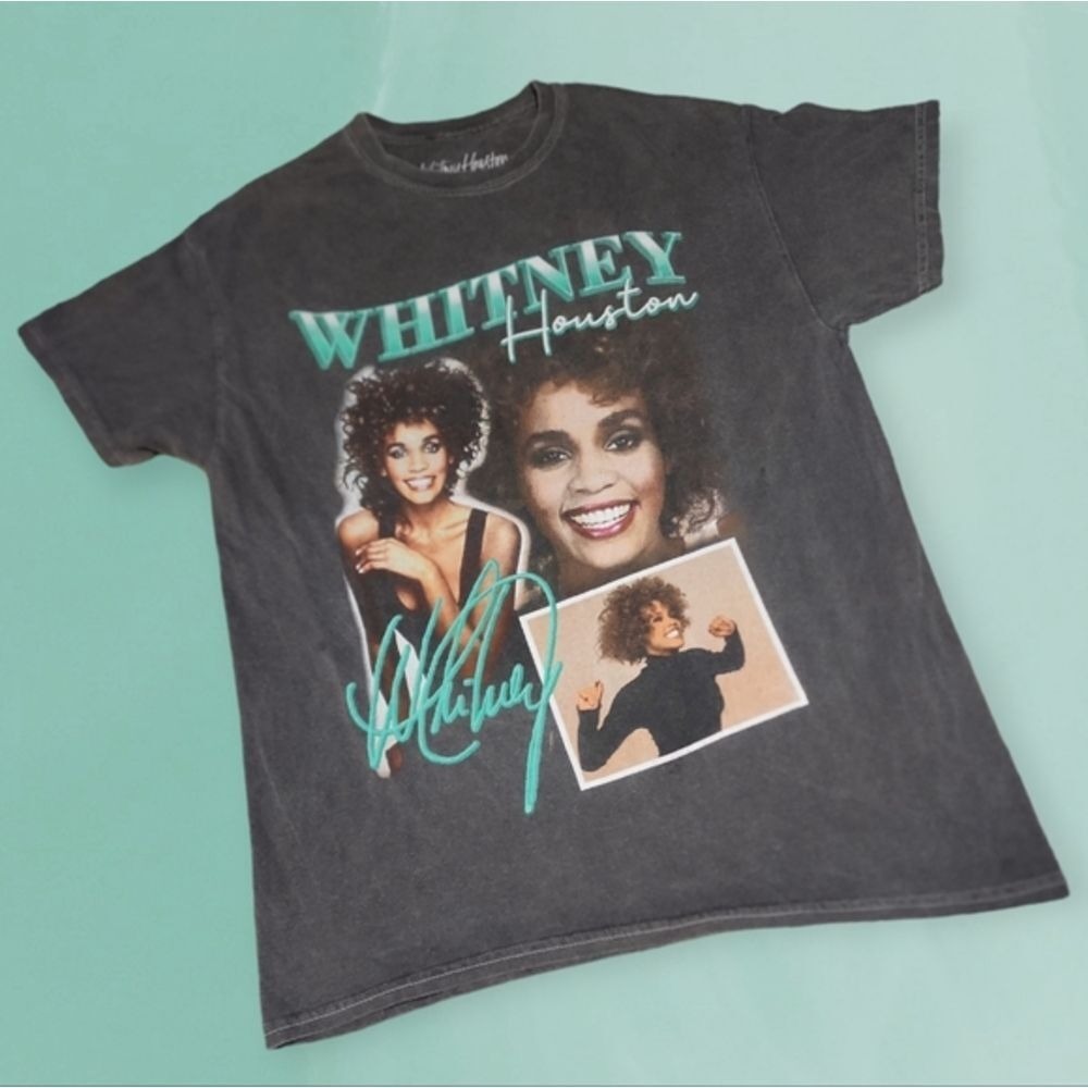 Whitney Houston Unisex Vintage Wash Graphic T-Shirt Charcoal Grey S/M
